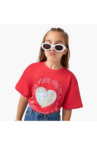 Juniors Sequin Embellished Heart Crew Neck T-shirt with Short Sleeves