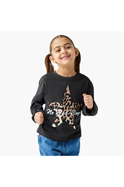 Juniors Graphic Print Crew Neck T-shirt with Long Sleeves