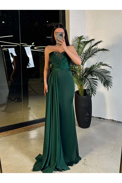 missswans Βραδινό φόρεμα Miyana με κέντημα από πέτρα σατέν σμαραγδένιο