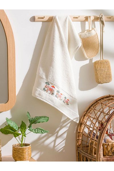 LC Waikiki Ecru Elephant Embroidered Cotton Face Towel 50X80 cm