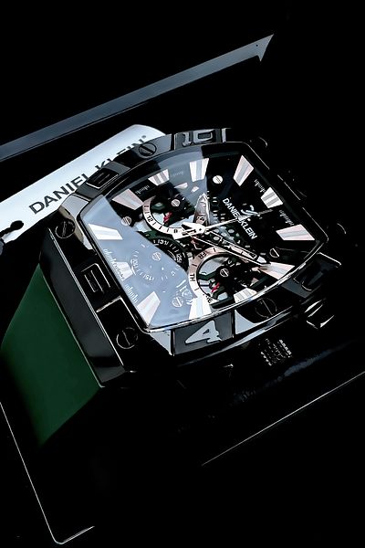 Daniel Klein Exclusive Rectangle Men Wristwatch Waterproof Green Color Silicone Cord Gift Wristband Dke2139C8