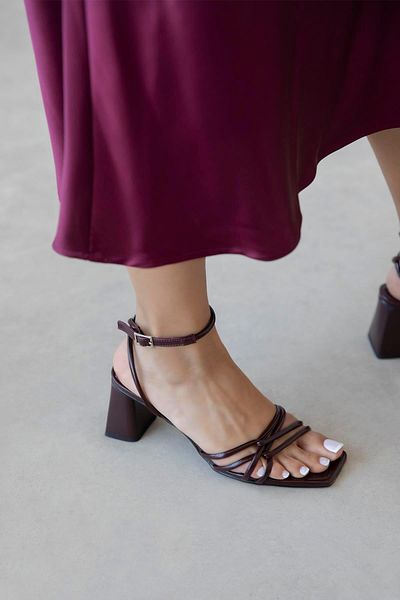 STRASWANS Onika Women's Heeled Wrinkled Leather Sandals Burgundy