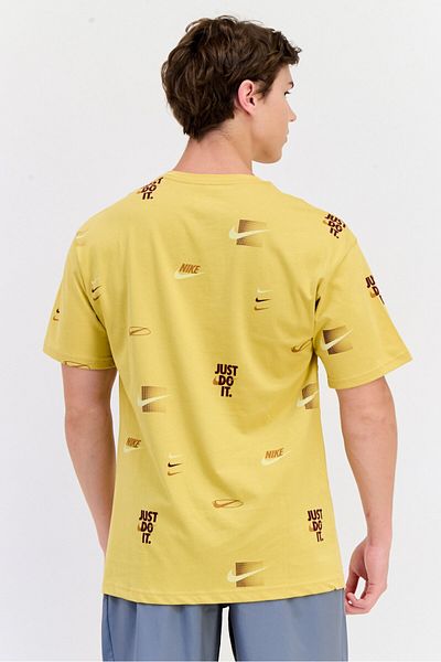 Nike Men Loose Fit Short Sleeves Outdoor T-Shirt, Yellow