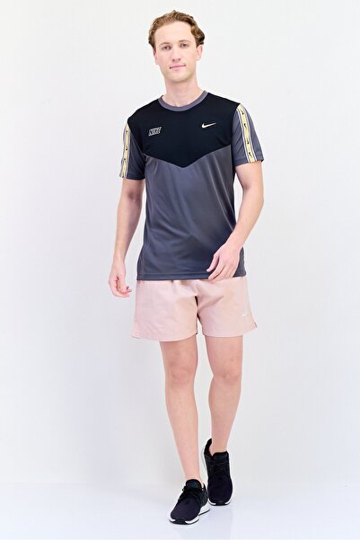 Nike Men Standard Fit Outdoor Shorts, Pink