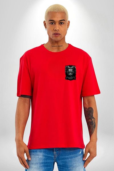 Angemiel Dark Child Cursed Doll Figured Gothic Red Oversize Women's Men's Front Minimal Printed T-Shirt