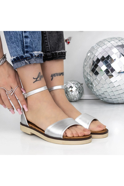 mei Γυναικεία Σανδάλια με Χαμηλή Σόλα 3H25 Ασημί | Mei