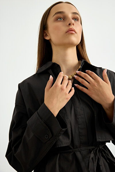 Birgül Bektaş Black Windbreaker Detailed Shirt