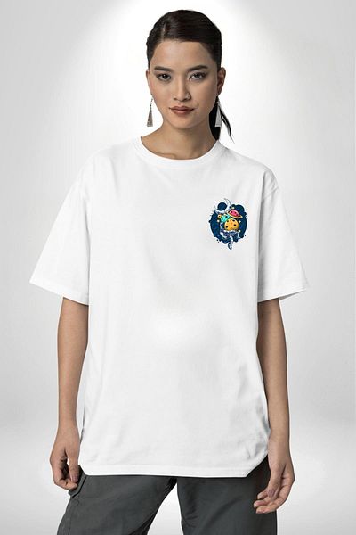Angemiel Astronaut Carrying Planet Collecting Stars Adventure White Oversize Women Men Front Minimal Printed T-Shirt
