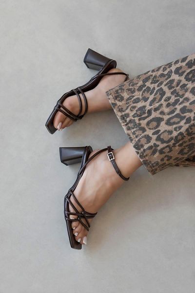 STRASWANS Onika Women's Heeled Wrinkled Leather Sandals Brown