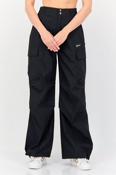 Nike Women Loose Fit Outdoor Track Pants, Black