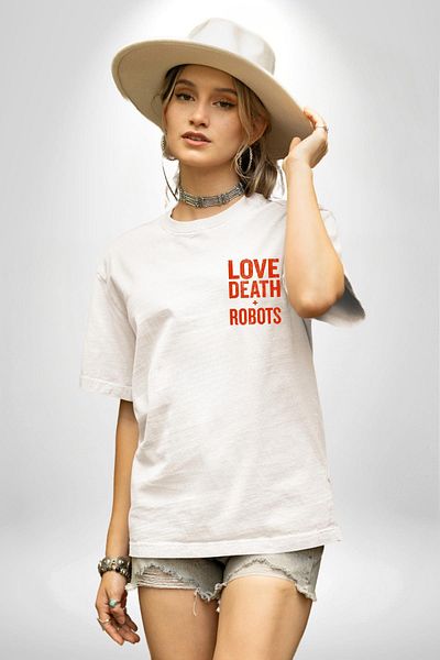Angemiel تي شيرت Love, Death & Robots أبيض كبير الحجم للنساء والرجال مطبوع من الأمام