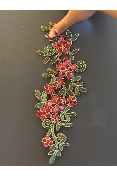 Gönülden Tasarım FOLIE ADESIVA CU FIER DE FIERDĂ BORDURIȚĂ FLORE DE RĂTĂ 32X12 CM Roșu