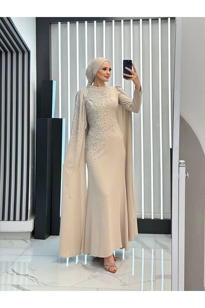 MERETTO By Akıl Βραδινό φόρεμα Suzana Fabric Judge Collar Stone Cape με λεπτομέρεια με επένδυση