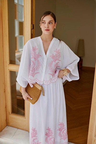 BRTC design Women's Ecru Pink Shawl Pattern Embroidered Bat Sleeve Elastic Waist Blouse Skirt Set