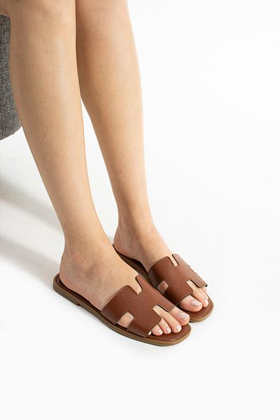 BYRAMSE Lightweight Slippers Front Door and House Slippers Daily Use Stylish Elegant Design
