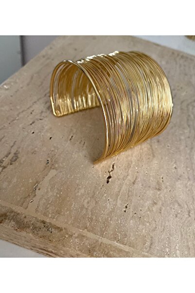 Moon سوار مشبك فولاذي ذهبي اللون من طراز Sargi