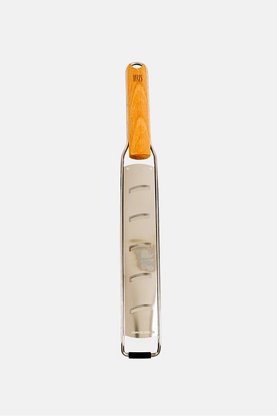 IRIS Long Strips Grater With Wooden Handle, Multicolor