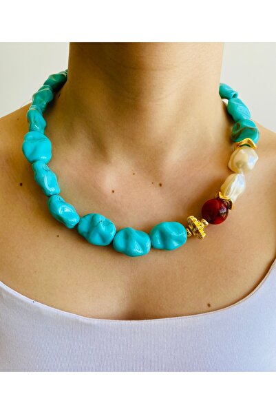 milayk قلادة بتفاصيل حجر أحمر كبير الحجم