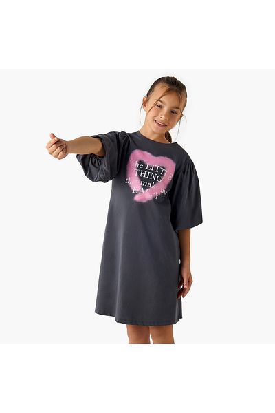 Juniors Slogan Print Dress with Round Neck and Balloon Sleeves