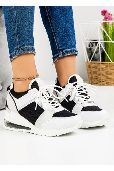 starlike Women's black sports shoes A029