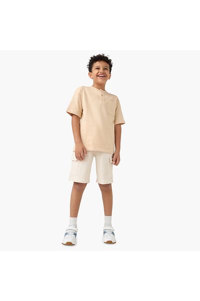 ELIGO Solid Henley Neck T-shirt and Shorts Set