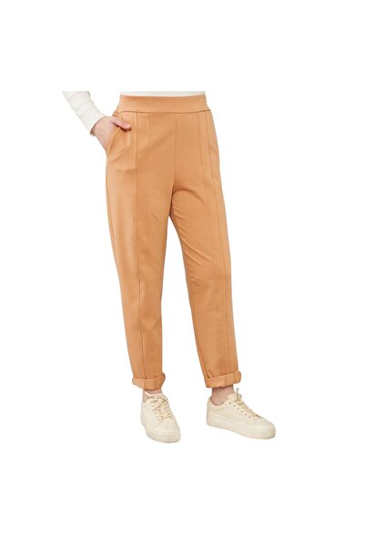 Levidor Crew Neck Asymmetric Cut Sports Suit