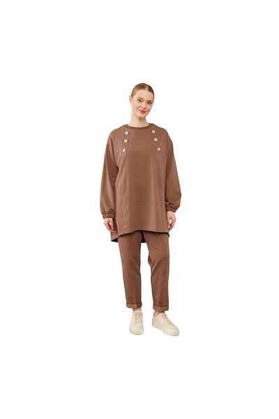 Levidor Crew Neck Asymmetric Cut Sports Suit