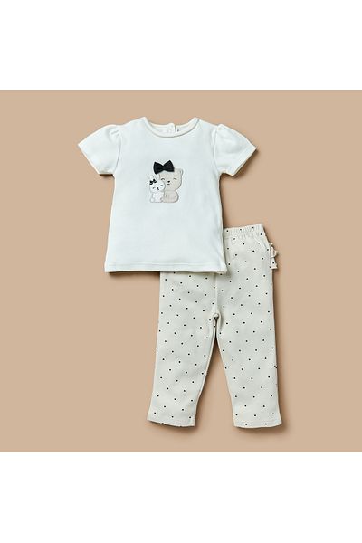 Juniors Applique T-shirt and Ruffle Detail Pyjama Set