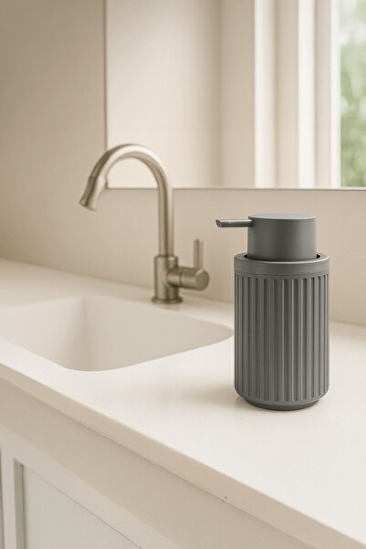 Sas Haus Lines Serisi Gri Banyo Seti, 3 Parça Oval Akrilik Sabunluk Fırçalık ve Sıvı Sabunluk Takımı - 3319