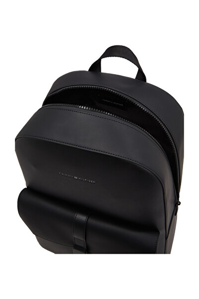 Tommy Hilfiger Batoh Foundation