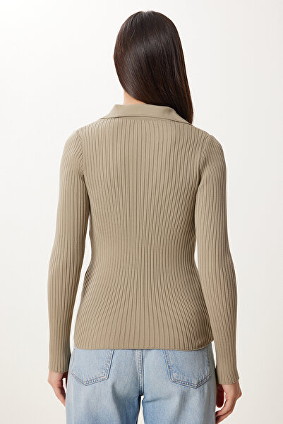 Happiness İstanbul Dámská béžová pružná úpletová halenka na knoflíky Kİ00134