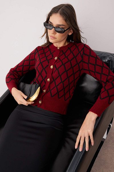 Trendyol Collection Burgundy Button Detailed Soft Textured Plaid Pattern Soft Textured Knitwear Cardigan Twoaw26Hi00051