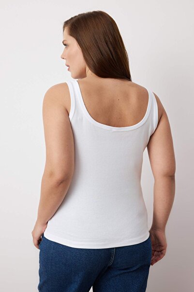 Trendyol Curve White U-Neck Soft Fabric 100% Cotton Knitted Large Size Undershirt