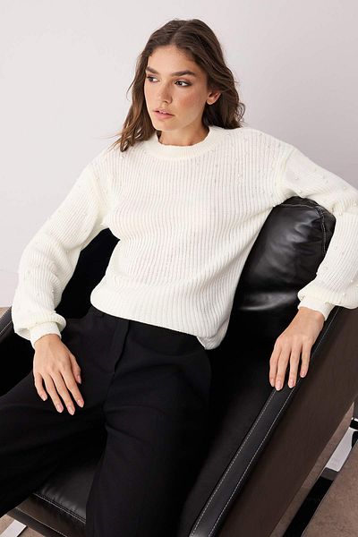 Trendyol Collection Ecru Pearl Detailed Crew Neck Knitwear Sweater Twoaw22Kz1493