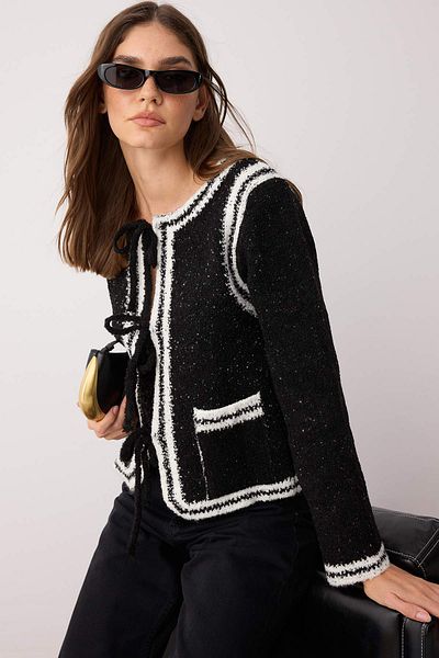 Trendyol Collection Black Color Block Processing Detailed Glitter Knitwear Cardigan Twoaw26Hi00054