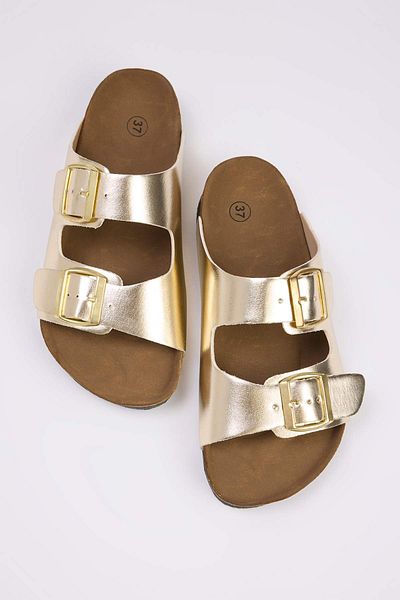 TRENDYOL SHOES Χρυσές γυναικείες παντόφλες με διπλή πόρπη TAKSS24TE00004