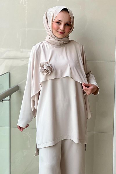 Nuss Tunic, Cap and Slit Trousers Suit