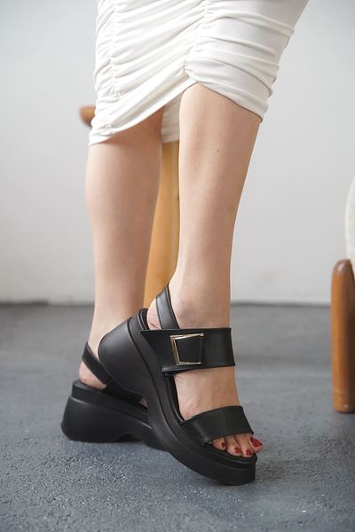 İnan Ayakkabı Women's Sandals Black Color Side Velcro Thick Sole Sandals (7cm)