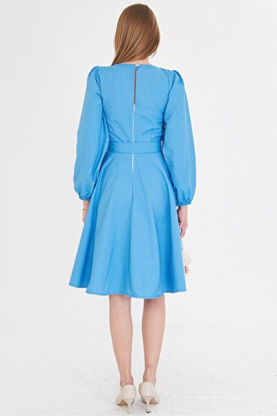 armonika Kadın Buzmavi Sıfır Yaka Arkası Fermuarlı Kuşaklı Uzun Kol Kloş Midi Boy Elbise ARM-25Y001008