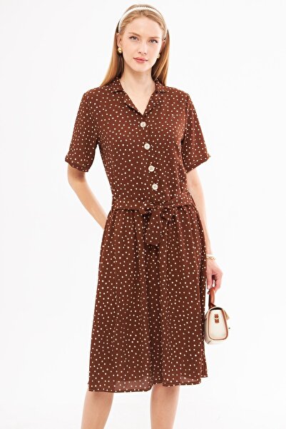 armonika Kadın Kahve Önü Düğmeli Beli Büzgülü Kuşaklı Midi Boy Elbise ARM-24Y...