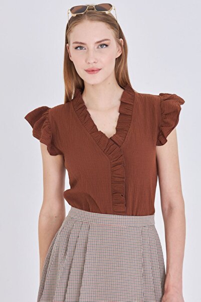 armonika Γυναικεία καφέ μπλούζα με βολάν με γιακά και μανίκια ARM-25Y001063