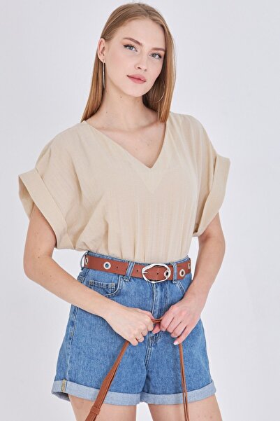 armonika Γυναικεία κρεμ μπλούζα με λαιμόκοψη V με σχισμές στο πλάι και μακριά μανίκια στην πλάτη με λεπτομέρεια oversize ARM-24Y001074