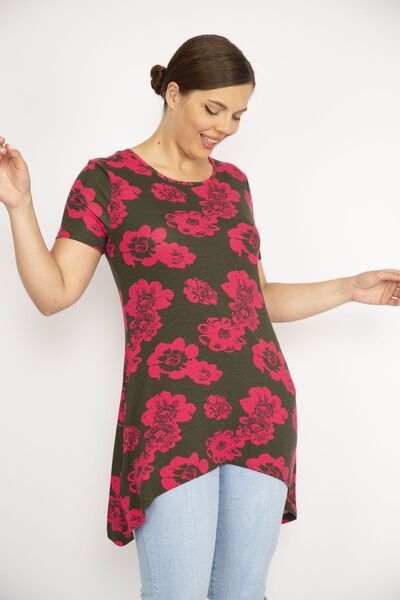 Şans Γυναικεία πολύχρωμη, μεγάλου μεγέθους, γιακάς ποδηλάτου μπλούζα με κοντομάνικο ασύμμετρο κόψιμο 65n36638