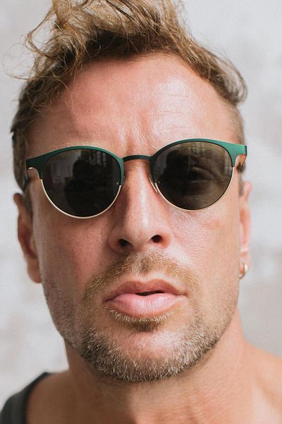 Bilge Karga Men's Sunglasses Dyre Green Gold - Green and Gold Detailed