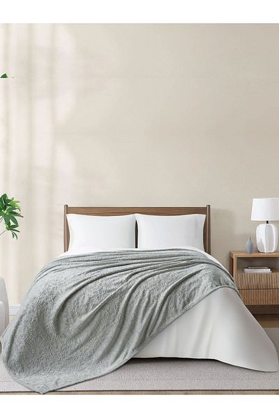 Donetella King Size Fleece Blanket 210x240 cm, Floral Texture Soft & Cozy, 350 GSM for Bed & Sofa