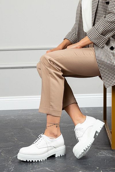 Deery Pantofi Oxford albi din piele naturală de damă