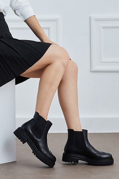 Deery Genuine Leather Black Chelsea Women's Boots