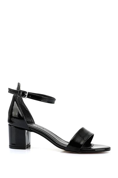 GÖNDERİ(R) Women / Girls Black Crinkled Patent Leather Ankle Strap Medium Thick Heeled Single Strap Sandals