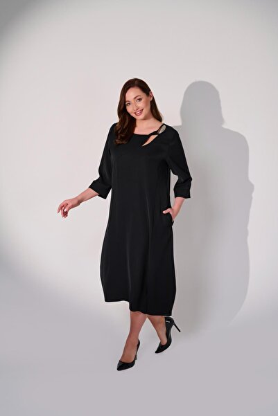 DE WHITES ΦΟΡΕΜΑ ΜΕΓΑΛΟΥ ΜΕΓΕΘΟΥΣ ΜΕ ΑΞΕΣΟΥΡΑ ΟΧΕΤΟΥ ΤΟΥ ΩΜΟΥ ΣΤΗ ΛΕΠΤΟΜΕΡΗ ΣΥΝΤΑΓΓΕΙΑ