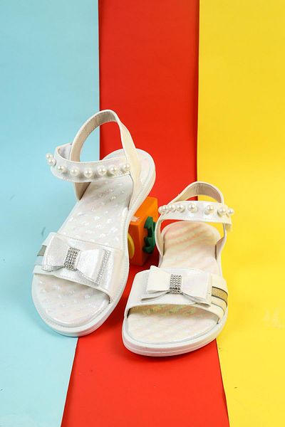 Moda Lime Girls' Sandals Flexible Comfortable Slippers with Stone Bow and Bead Detail